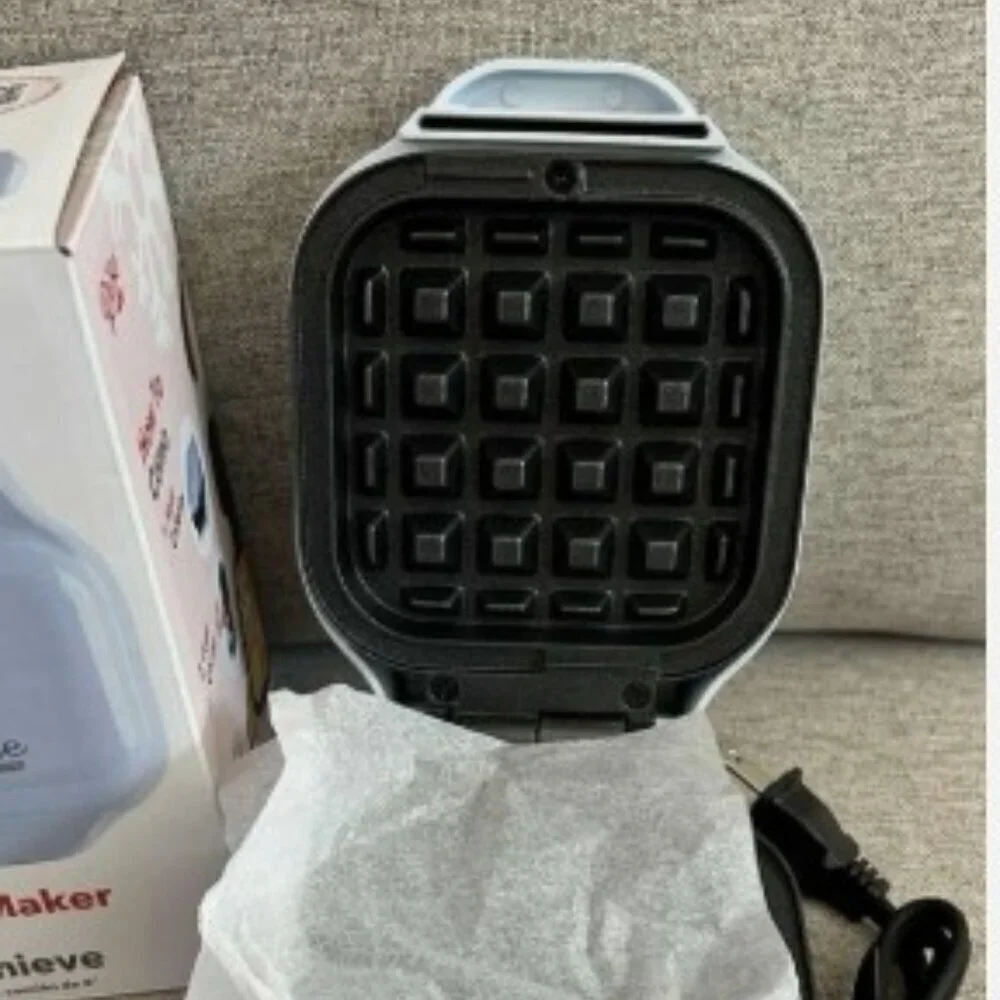NEW Rise Snowflake Mini Waffle Maker